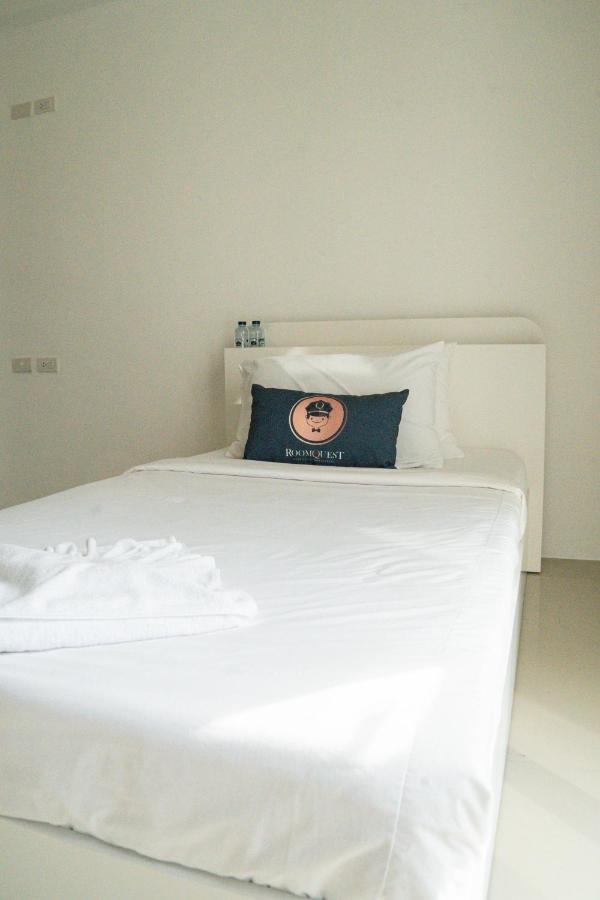 Roomquest Bangkok Sukhumvit 50 Exterior foto